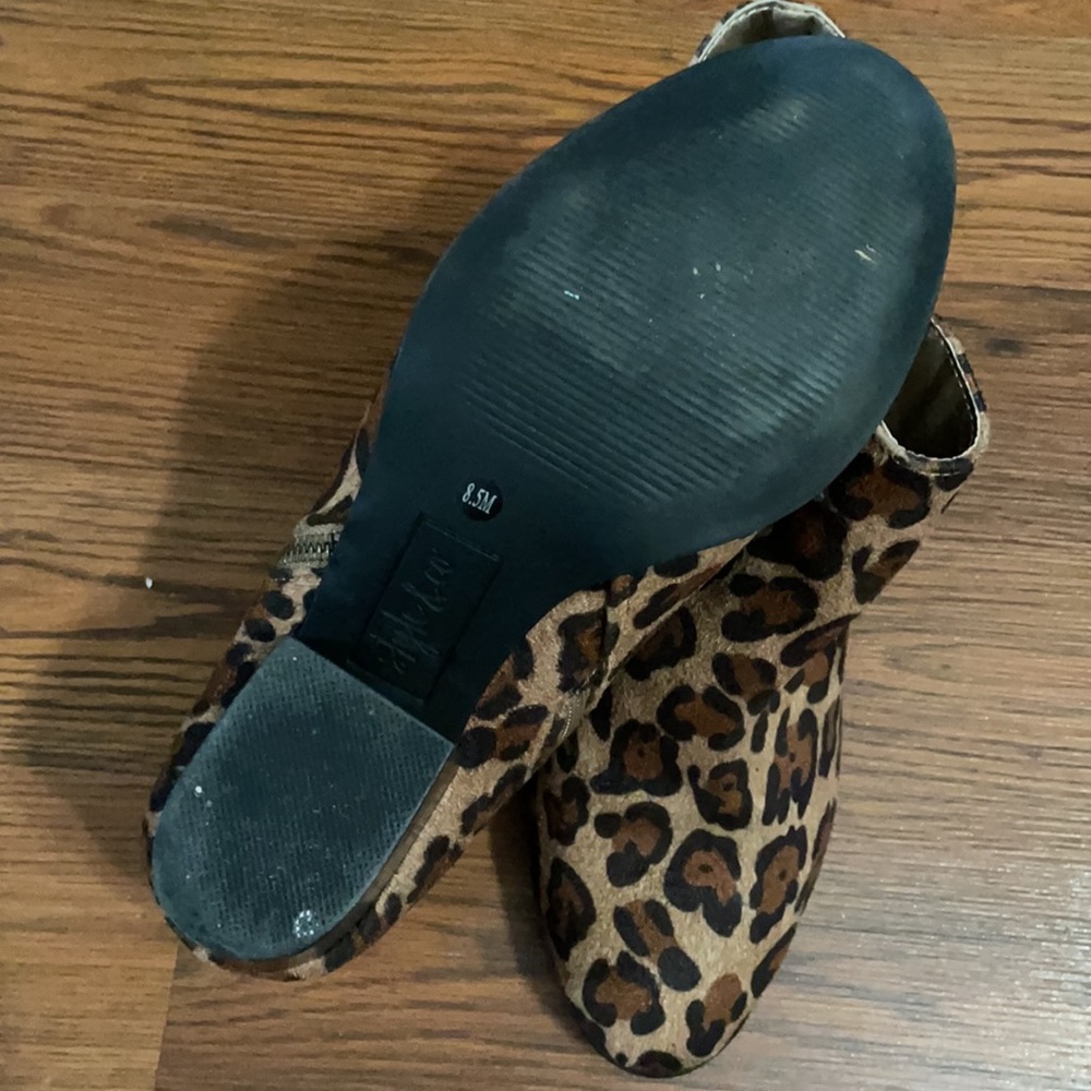 Boots - Picture 2 of 3